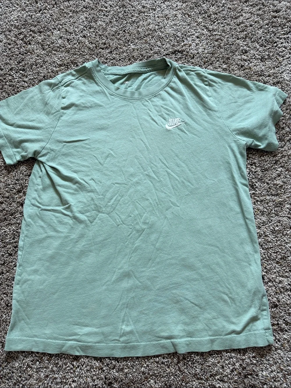 Nike Short Sleeve Crew Tees in Mint, Red, and Light Aqua